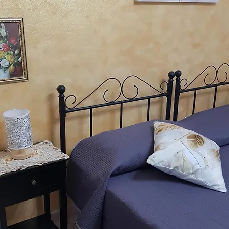 Casa Valmary Apartment Solarino