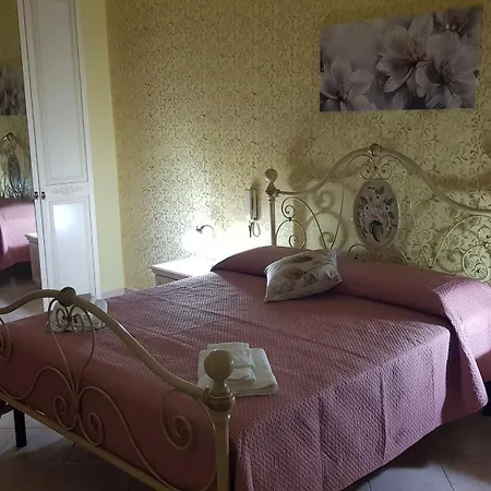 Casa Valmary Apartment Solarino